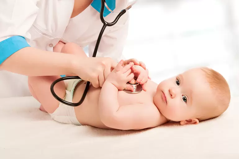 Первый год жизни: какие обследования должен проходить ребенок, рассказывает врач